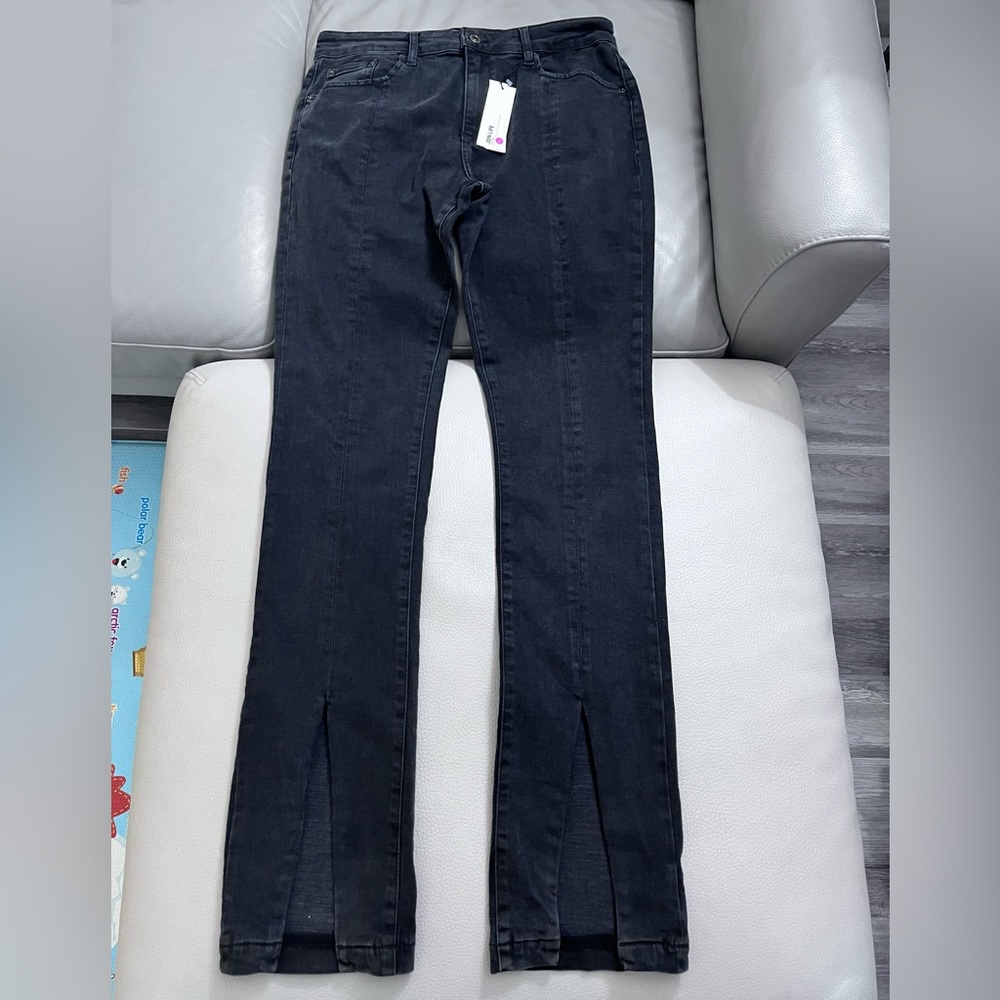 NWT - Zara Women’s The Olivia Split Hem Jeans - Size 12